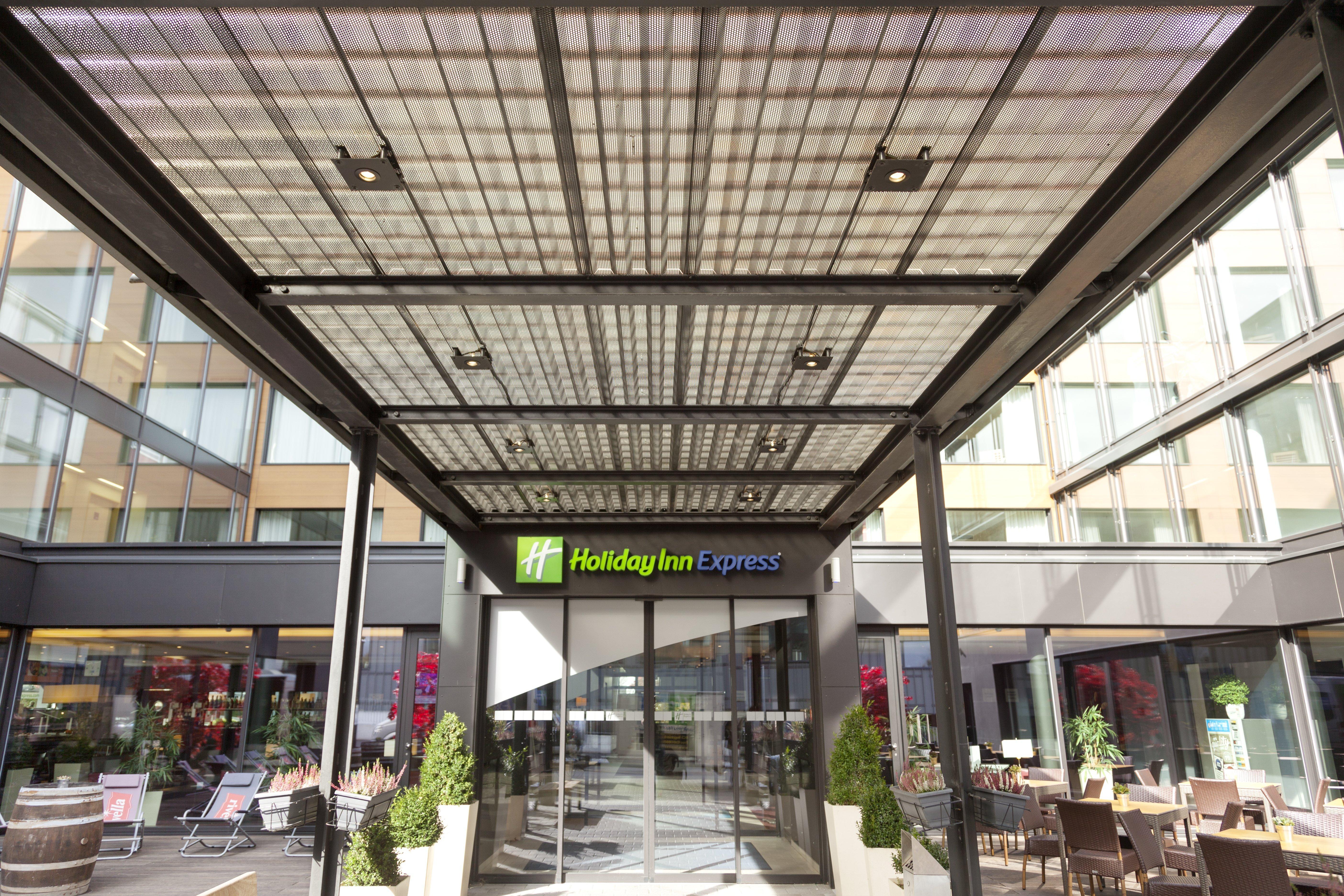 Hotel Express Zuerich Airport By Ihg
