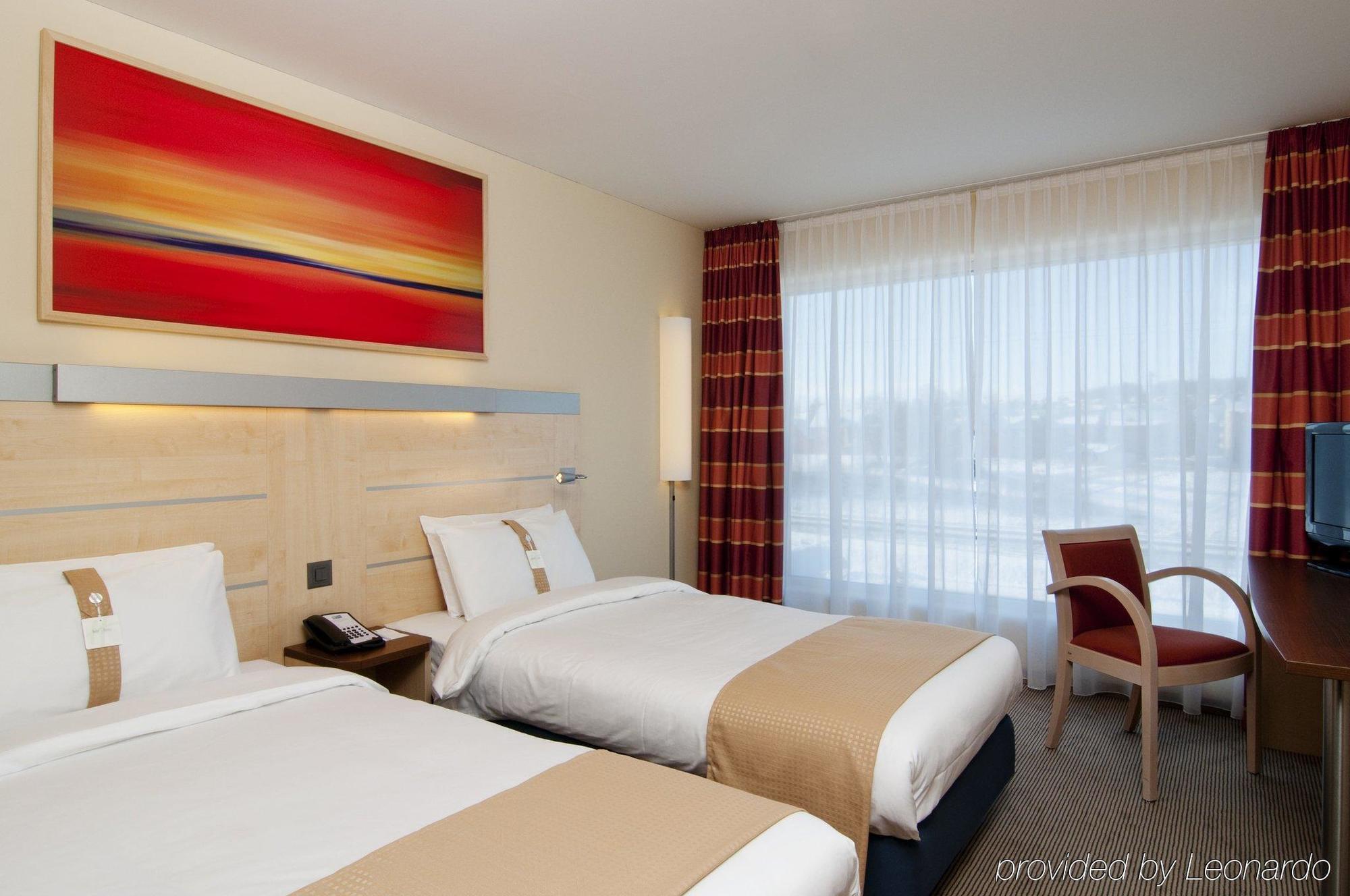 Express Zuerich Airport By Ihg 3*