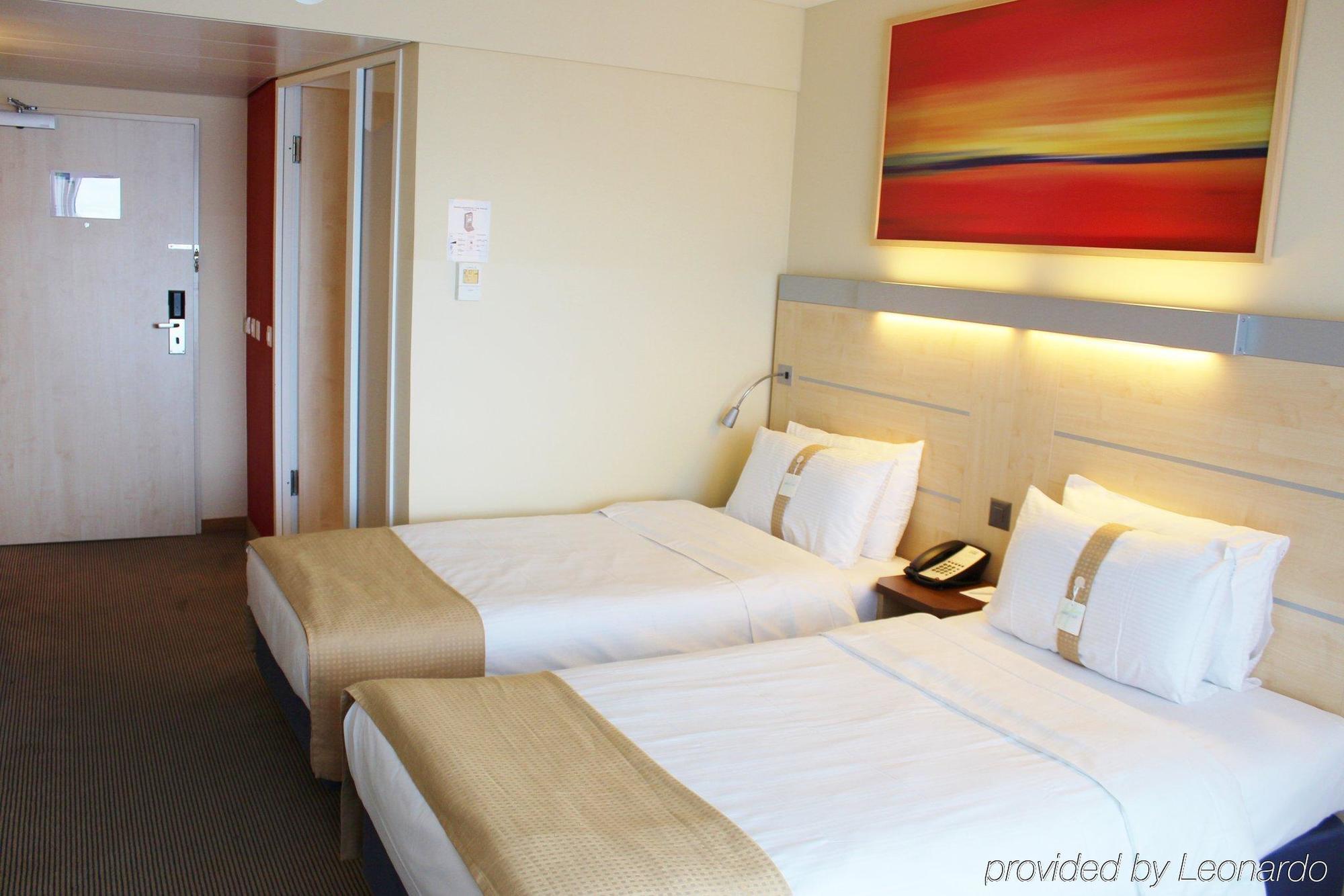 Hotel Express Zuerich Airport By Ihg Rumlang