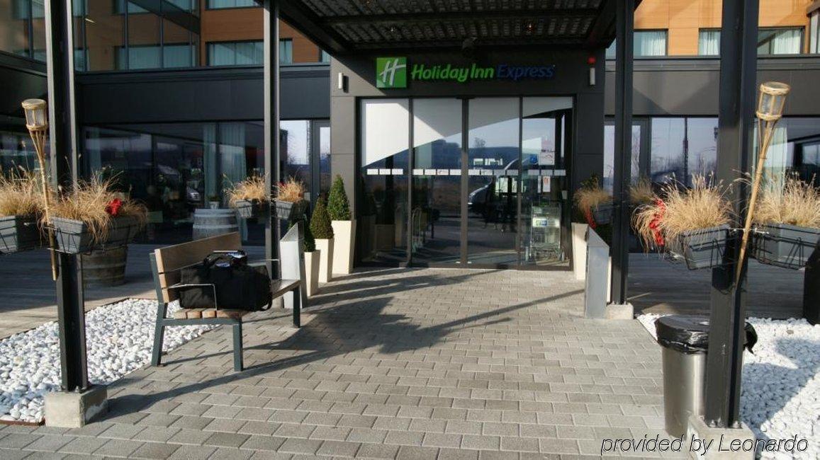 Hotel Express Zuerich Airport By Ihg